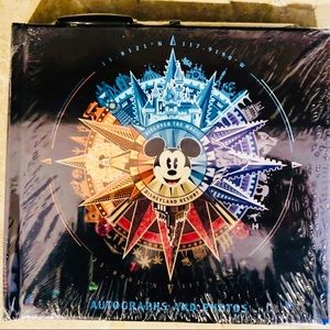 Exclusive Disney Park Autograph w/ Pen Book